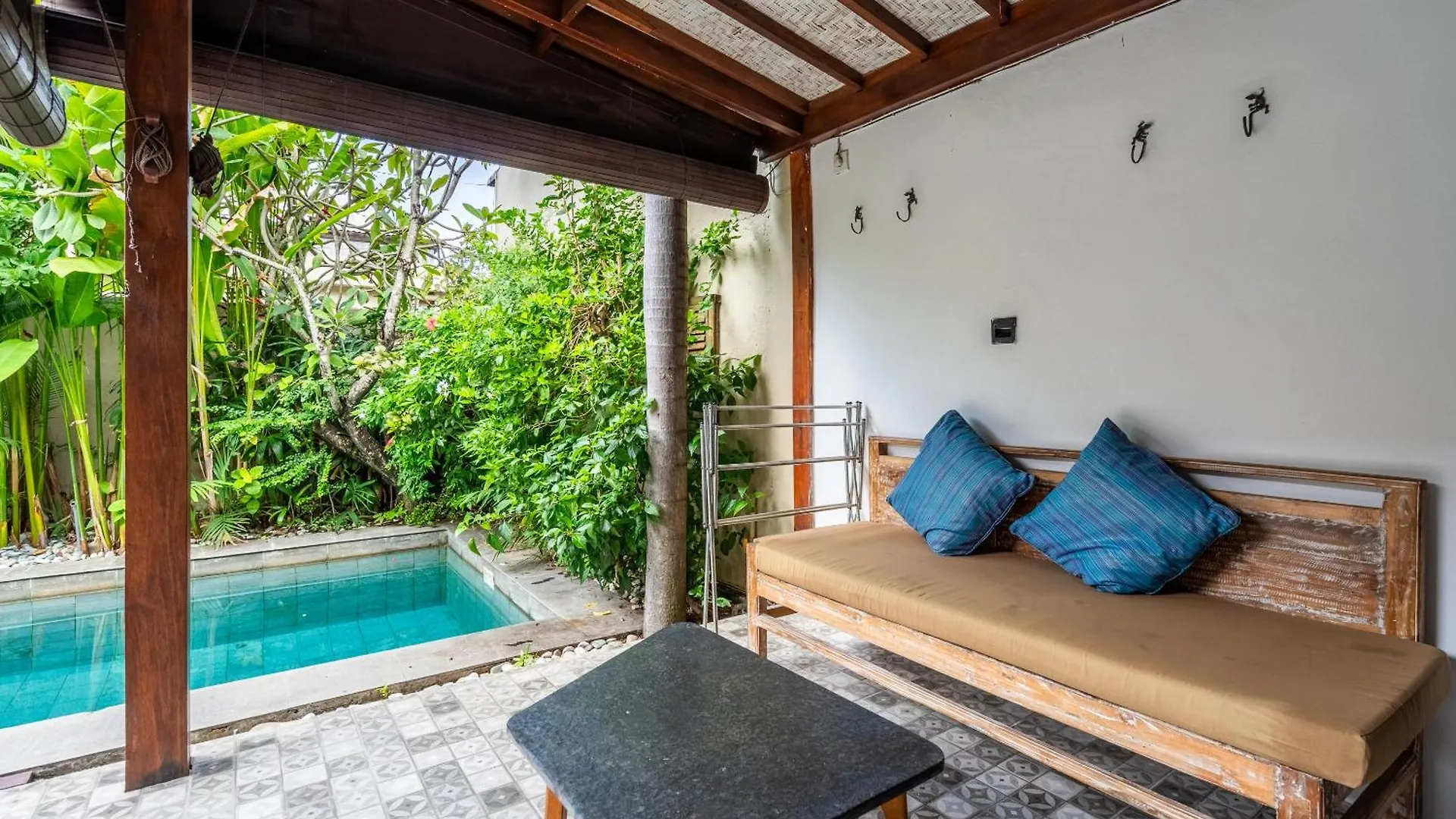 3-Bedroom Villa Near Kudeta Beach - Oberoi Street By Ibali Management Seminyak