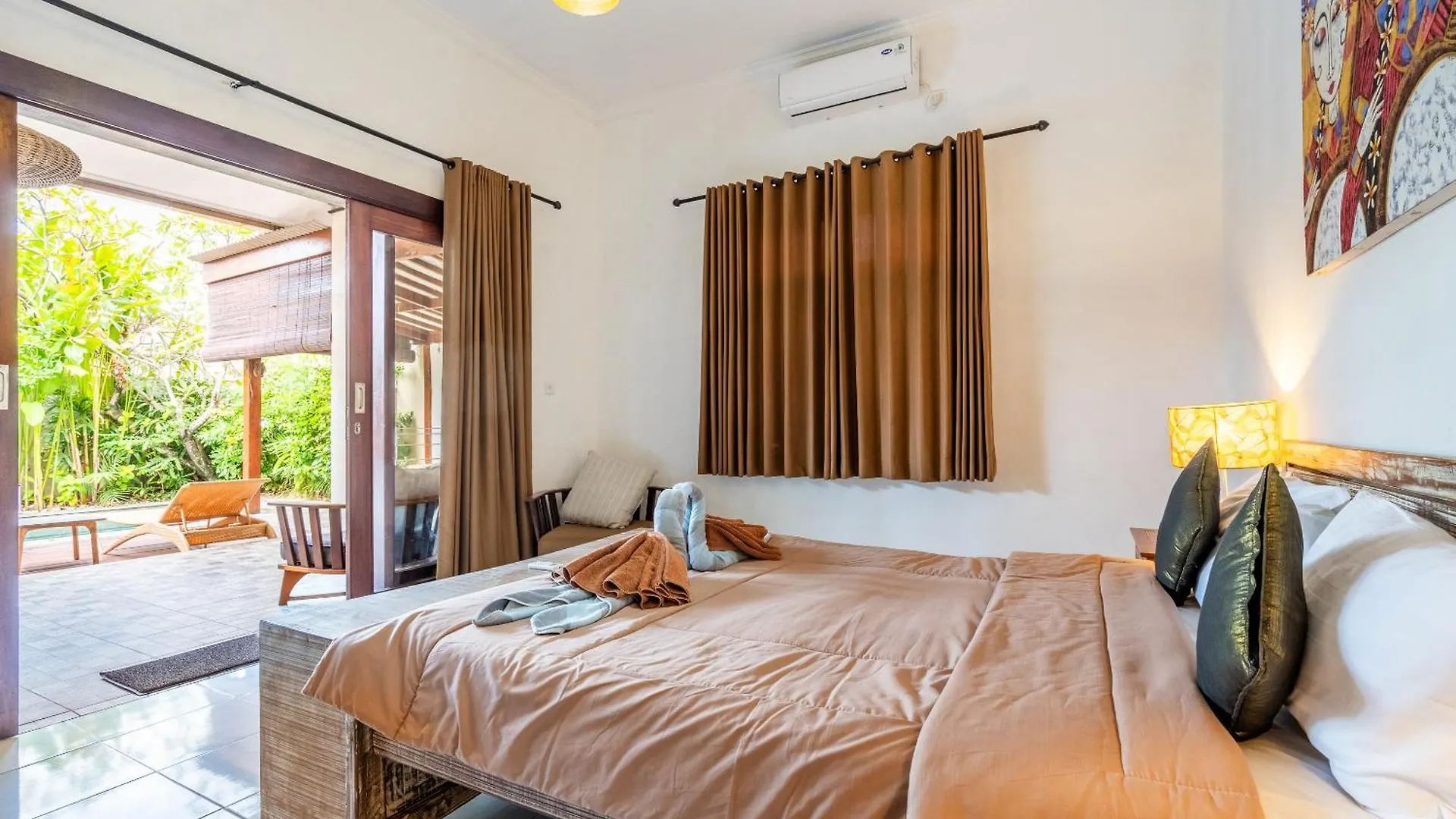 3-Bedroom Villa Near Kudeta Beach - Oberoi Street By Ibali Management Seminyak